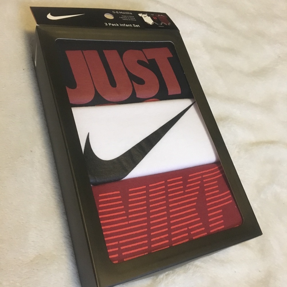 NIKE INFANT 3 PACK SET BRAND NEW